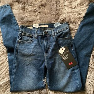 High Rise Levis jeans